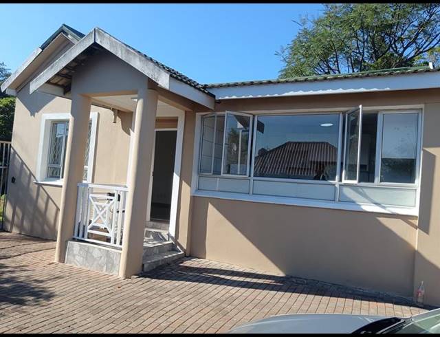 3 BEDROOM PROPERTY TO RENT IN PARK HILL
